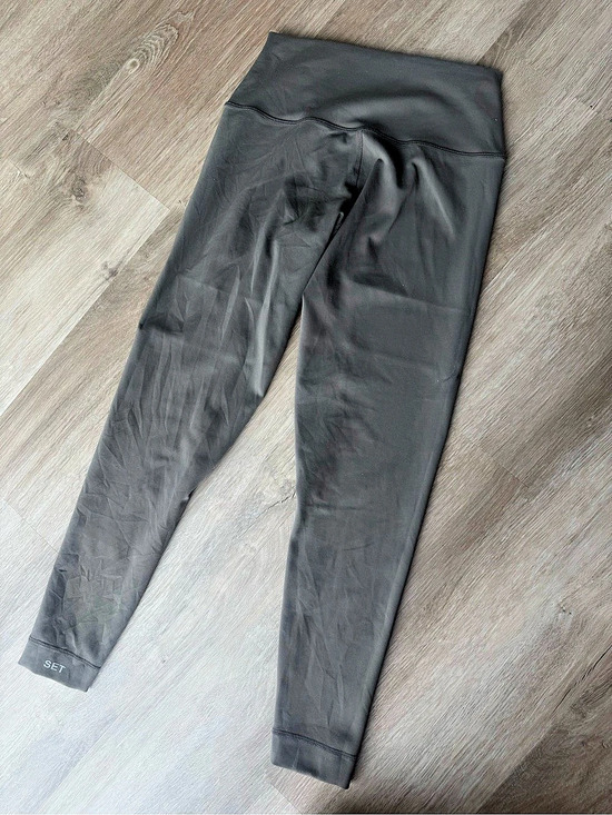 SET Pants - SET Active Luxform Leggings in Sparrow | Like New